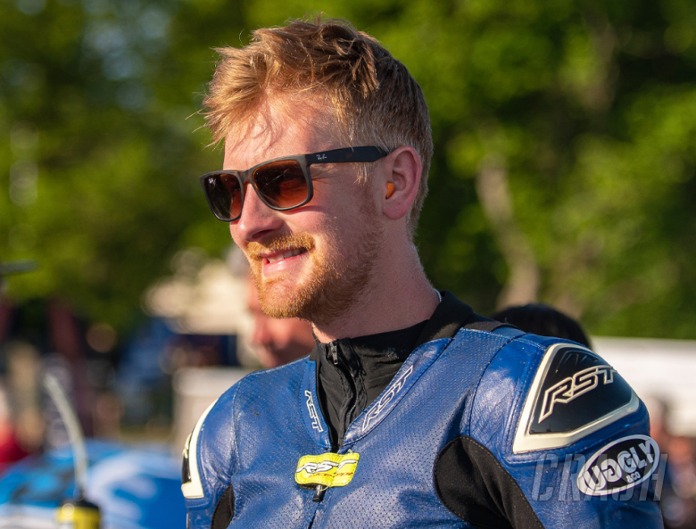 Gary Vines dies, aged 33, after crash at Manx Grand Prix